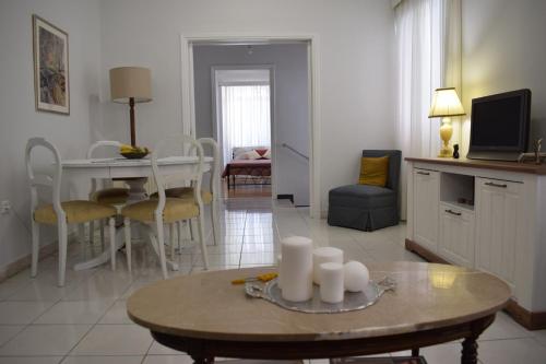 Themelion house