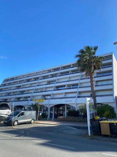 Studio sur le port avec vue bassin