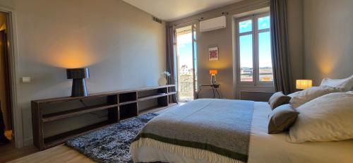 Premium apartment Air conditioning Garage Quiet Lift Aix center