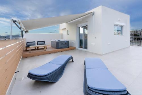 Acropolis View Jacuzzi - Huge Private Terrace