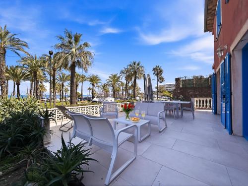 Villa Face a La Mer à Antibes