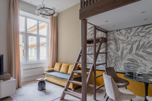 Cozy Pastel & Botanical Mezzanine Studios