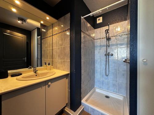 Appartement lumineux avec terrasse et vue imprenable sur l'étang de Thau