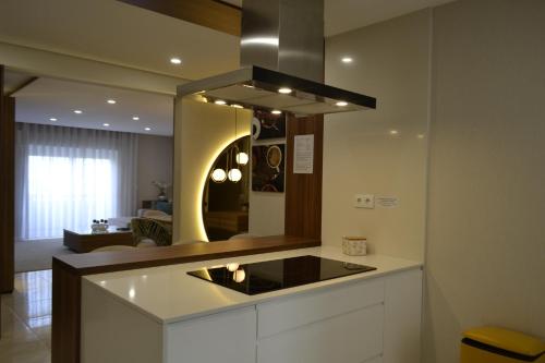 E L Guesthouse