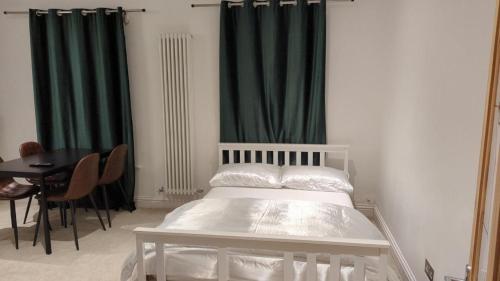 Fully-equipped flat in the city of London photo 27