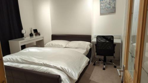 Fully-equipped flat in the city of London photo 28