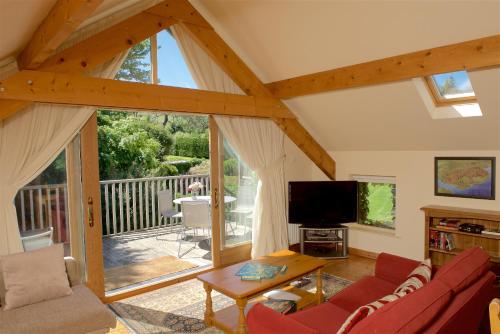 Μια τηλεόραση ή/και κέντρο ψυχαγωγίας στο Cherryhill Lodge
