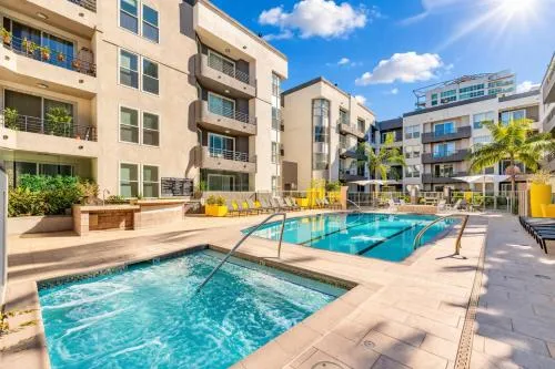 Luxury 1BR & 2BR Near Venice Beach MDR Retreat with Pool & Spa photo 20