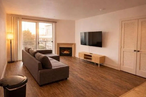 Modern 1 & 2 Bedroom Apartments Near Venice & MDR with Pool Gym & Cinema photo 24