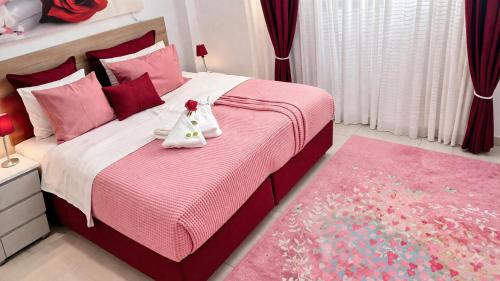 Athens Central Studio fast WiFi Metro Live Football