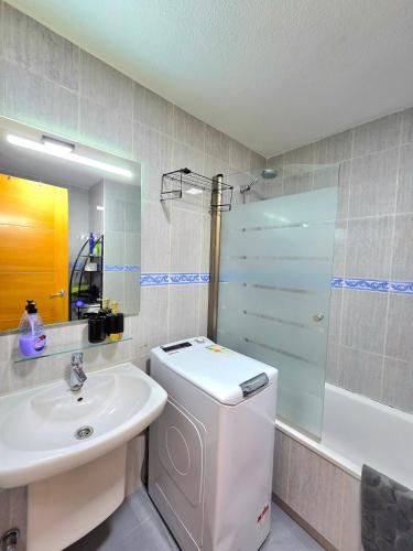 Nogalera Urban Living 2 bedroom apartment with Seasonal Pool by NAMSATE ELITE