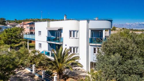 Apartman Elemar by Villas Guide