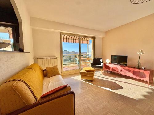 Appartement T3 piscine, parking, proche des plages