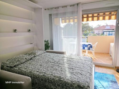 Alyone Studio premium avec terrasse