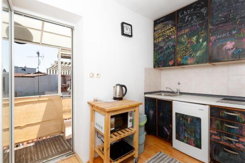 Artist Apartment with Terrace in Poreč Old Town