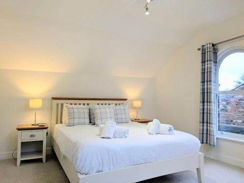 7 Bluebridge Court with Free Parking photo 16