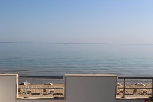 a view of the beach and the ocean at Dimore di Mare in Termoli