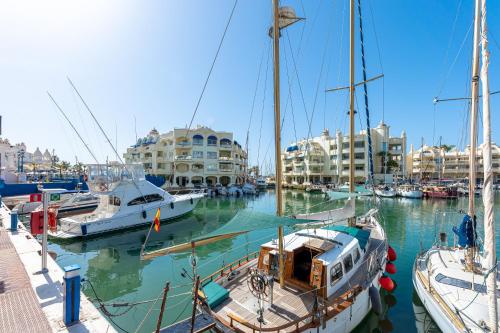 Atico dentro de la Isla Puerto Marina - Holiday Rentals Apartment