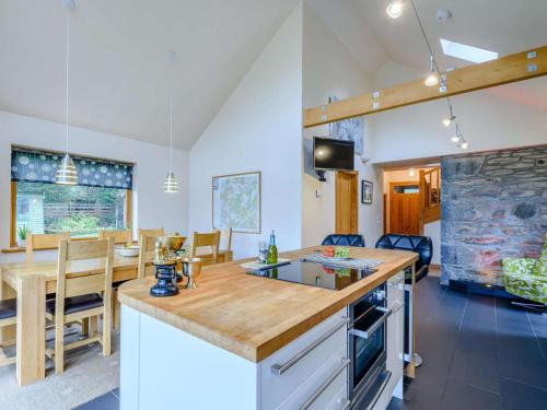 Gallery image of 4 Bed in Taynuilt oc-85404 in Dallavich