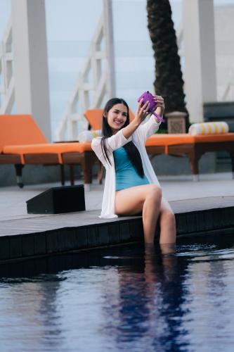 The Oberoi Mumbai — Swimming pool