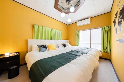 NEWOPEN Tokyo Disneyland 4beds Direct access to Nihonbashi and Tokyo Stations Parking on site 8-minute walk to the station Long-term stays available