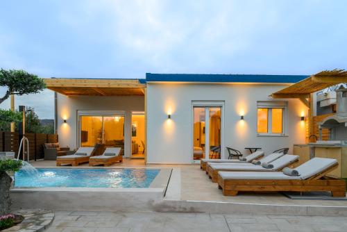 Villa Miranda Blue - 3BD Villa with Private Pool