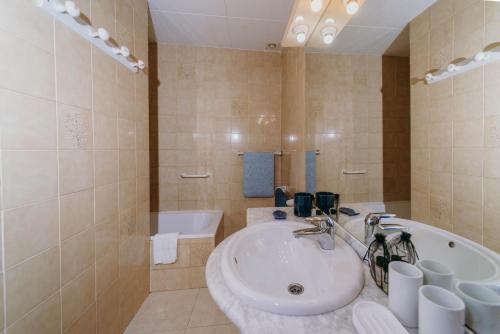 WELCS APARTAMENTO 472 EMP con terraza y parking