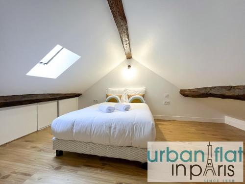 UrbanFlat 195 - Rare Triplex pour 6 au Centre de Paris