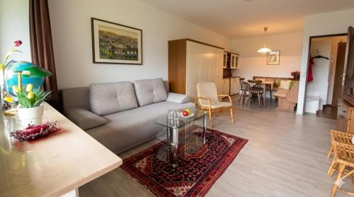 REGINE Haus KMB Seeblick Appartment am Ossiachersee, Hallenbad, Skiarena Gerlitzen