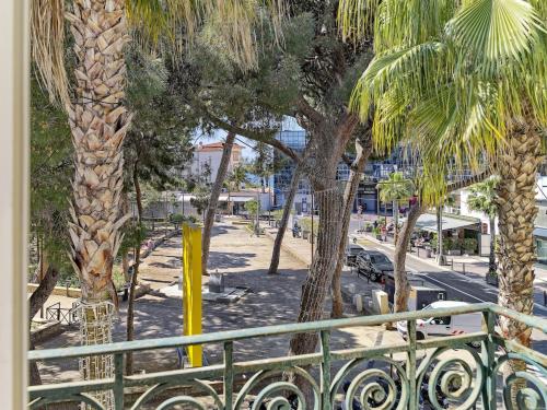 Au coeur de Juan-les-Pins, Magnifique Appartement, Clim, 30m de la Plage photo 11