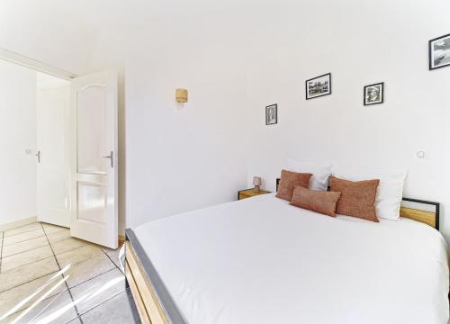 Au coeur de Juan-les-Pins, Magnifique Appartement, Clim, 30m de la Plage photo 3