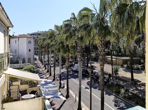 Au coeur de Juan-les-Pins, Magnifique Appartement, Clim, 30m de la Plage photo 17
