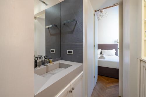 Navona Apartment