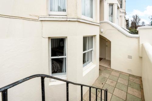 Hove Hideaway Chic 2bed garden flat central Hove photo 26