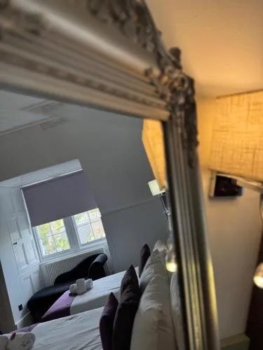 Edinburgh37 photo 17
