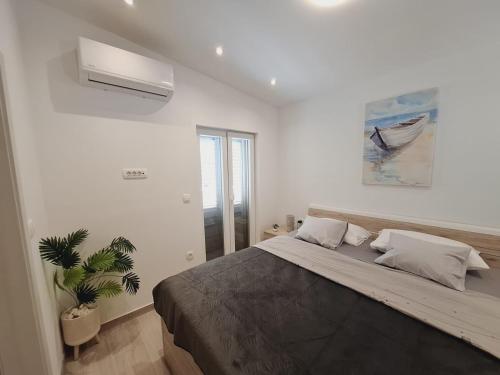 Apartments Oliva with Heated Pool