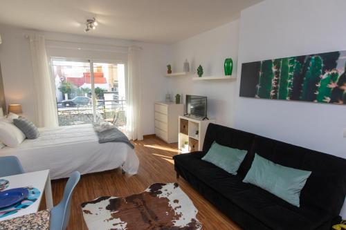 House by the sea apartment