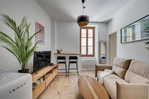 ღ Le Cosy Brienne • T2 au Centre-Ville ღ Métro