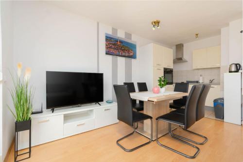 Apartment Sofia with Balcony - 55m2 - 1 KM to the Sea