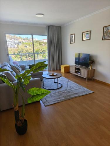 Art House Madeira III - Apartment with Pool