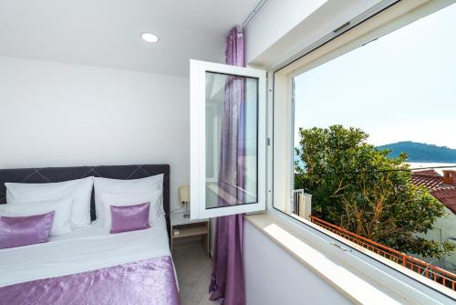 Sea View and Private Terrace