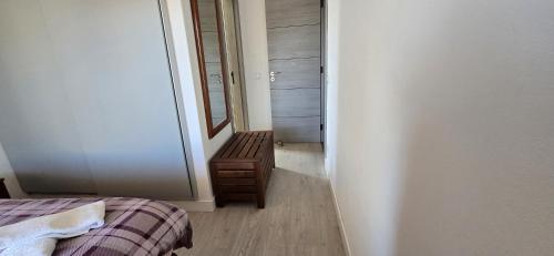 Apartment near the beach, with pool