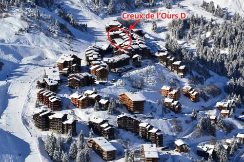 Résidence Creux De L Ours D - CHARMANT 2 PIÈCES ENTIÈREMENT RENOVÉ - MAGNIFIQUE VUE VALLÉE MAE-9694