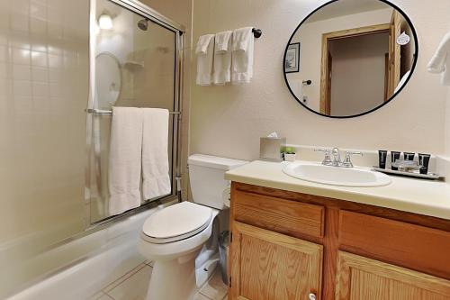 Timberline Condominiums 1 Bedroom Standard Unit B2B photo 3