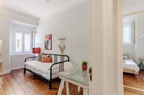 Stunning River View 3BR near Alfama - Renovated