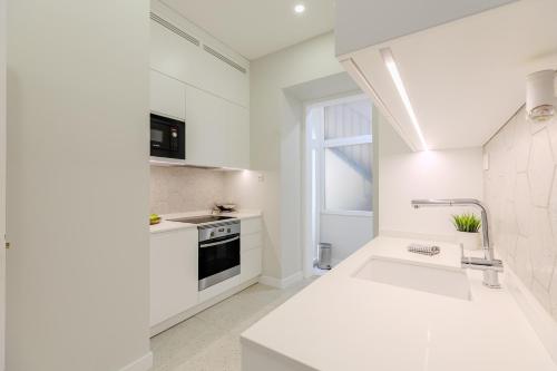Stunning River View 3BR near Alfama - Renovated
