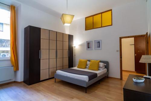pantheon home