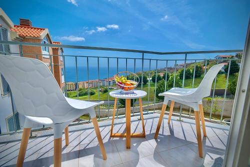 Savana Desert View Apartment - Ocean View & Free Parking
