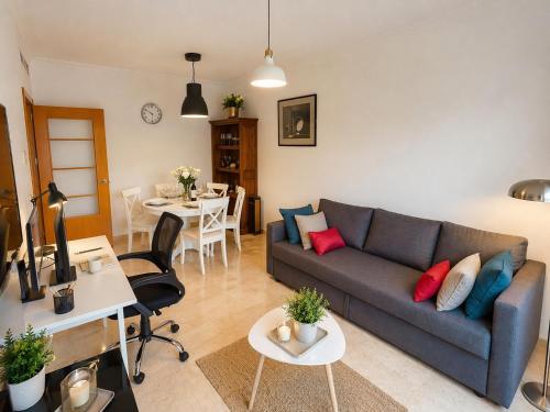 Benalmadena Spacious Apartment with Private Garden Pool and BBQ - Magnolia Properties