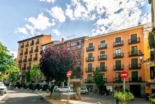Lujo Silencioso en Plaza Mayor! Nuevo y Diáfano